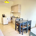 Domenica מלון דירות 4*