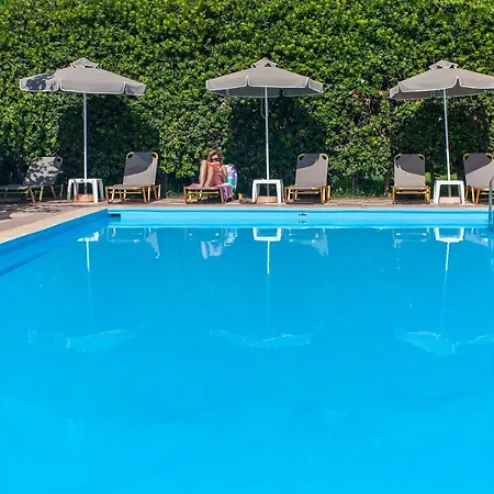 Domenica Apartmanhotel 4*