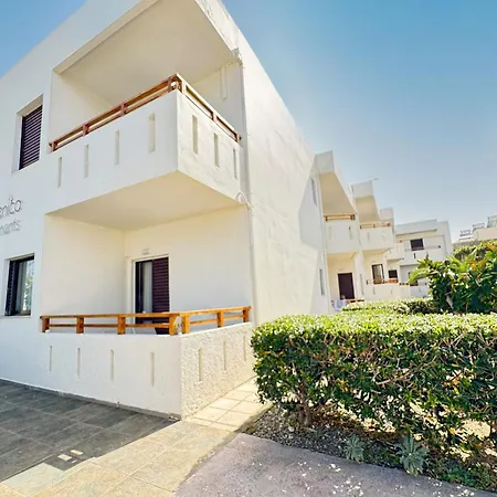 Domenica Apartmanhotel Réthimno
