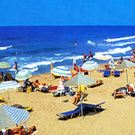 Domenica מלון דירות העיירה רתימנו