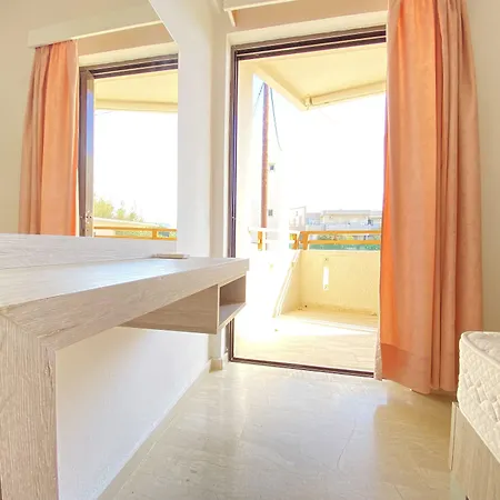 Aparthotel Domenica 4*