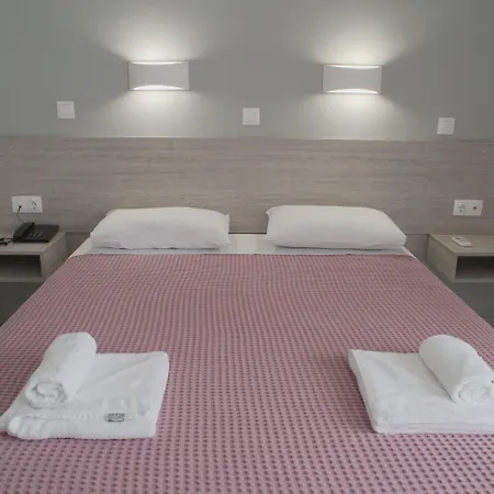 Domenica Aparthotel 4*