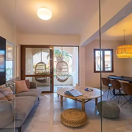 Domenica 4* Rethymno (Crete)