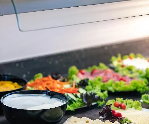 Ξενοδοχείο με διαμερίσματα Domenica 4*